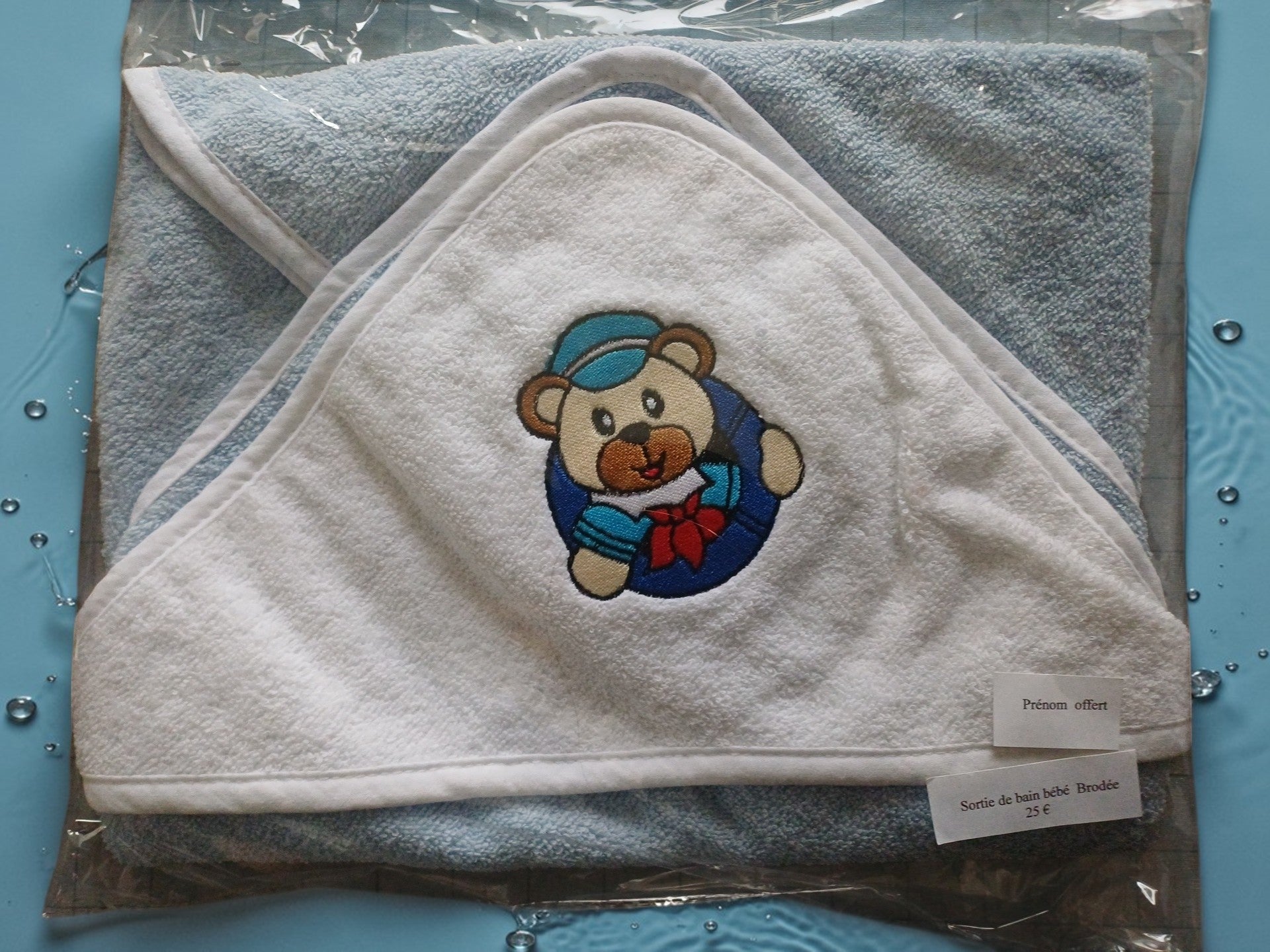 Sortie de bain bébé  brodée
