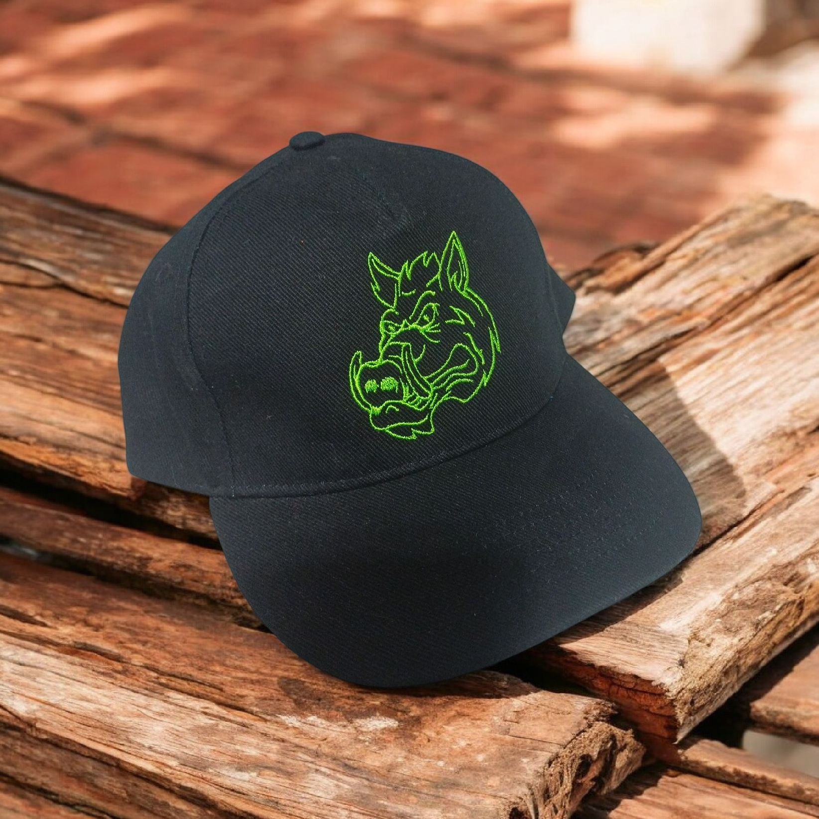 Casquette noire  brodée sanglier
